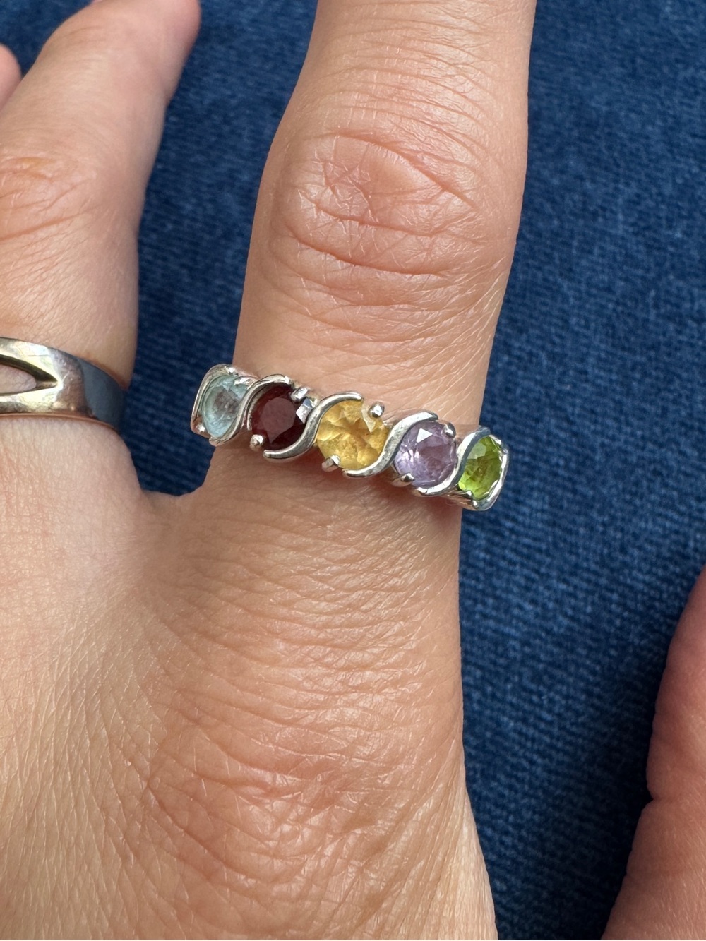 Beautiful 925 Sterling Silver Multi Color Gemstone Band Ring size 8
